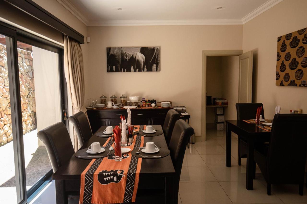 Simon'S Town Guest House Esterno foto